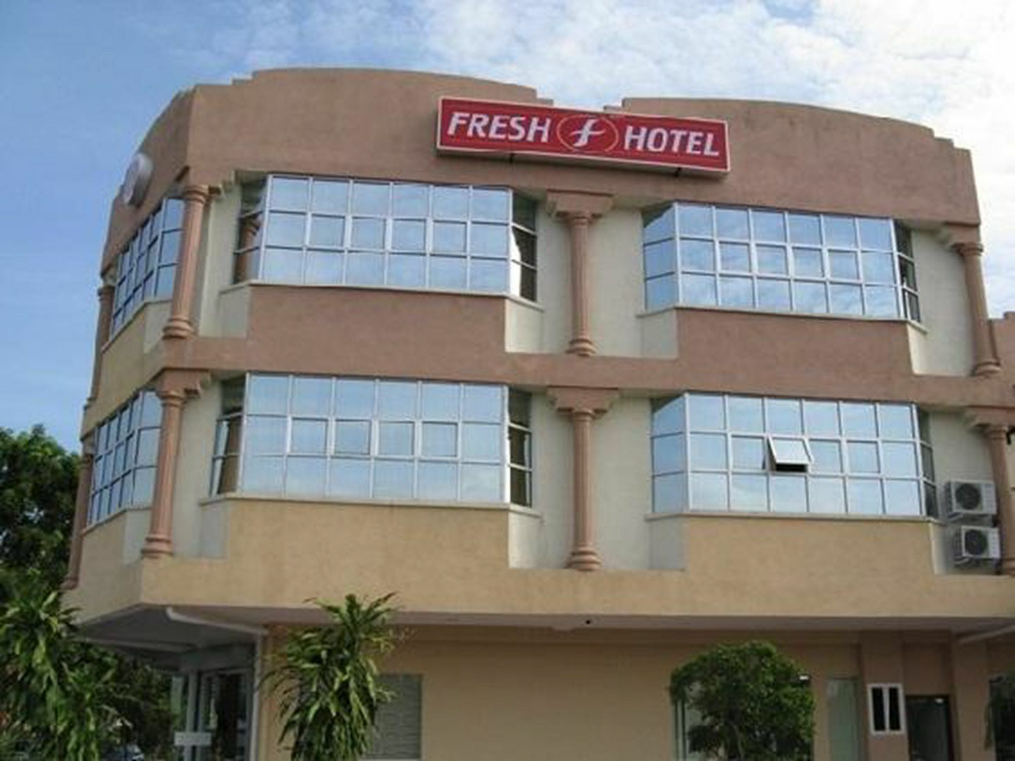 Fresh Hotel Bercham Ипох Екстериор снимка